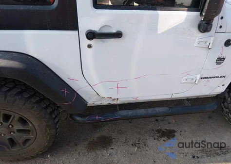 2015 Jeep Wrangler Willys Wheeler z USA, uszkodzony, nr VIN 1C4AJWAG5FL770914